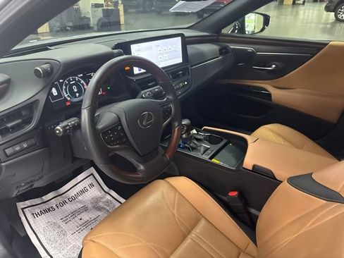 Used 2025 Lexus ES 350 Ultra Luxury FWD image 15