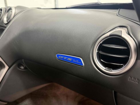 Used 2013 SRT Viper GTS w/ GTS Laguna Interior Pkg image 36