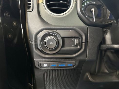 Used 2024 Jeep Wrangler High Altitude AWD/4WD image 20