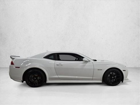 Used 2015 Chevrolet Camaro Z/28 RWD image 4
