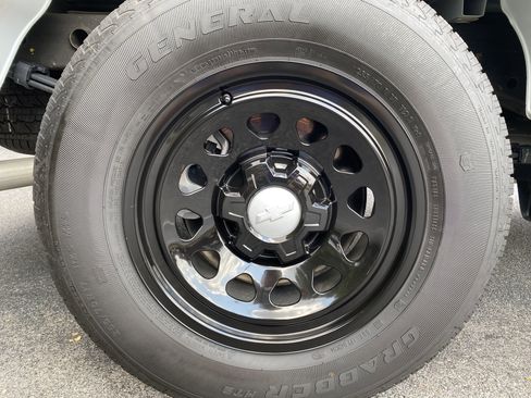 Used 2025 Chevrolet Silverado 1500 W/T w/ WT Value Package image 36