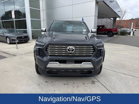 Used 2024 Toyota Tacoma Limited image 3