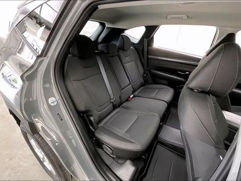 Certified 2024 Hyundai Tucson SE FWD image 18