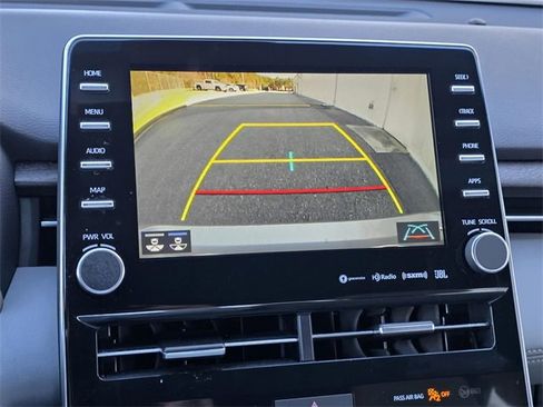 Used 2019 Toyota Avalon Limited image 14