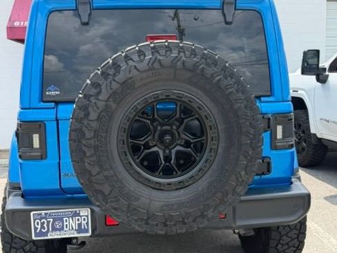 Used 2025 Jeep Wrangler Unlimited Sahara w/ Safety Group AWD/4WD image 6