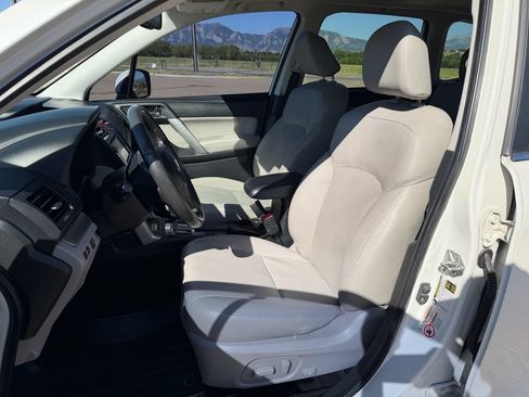 Used 2015 Subaru Forester 2.5i Limited AWD/4WD image 11