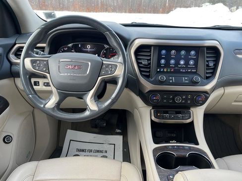 Used 2021 GMC Acadia Denali w/ Denali Ultimate Package image 9