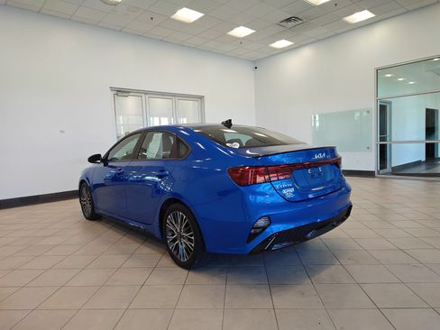 Used 2022 Kia Forte GT-Line w/ GT-Line Premium Package FWD image 5