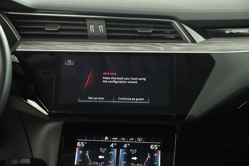 Certified 2024 Audi Q8 e-tron Premium AWD/4WD image 18