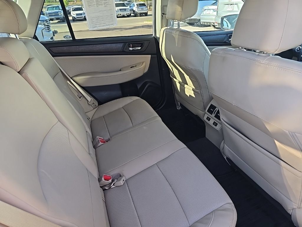 Used 2017 Subaru Outback 2.5i Limited AWD/4WD image 13