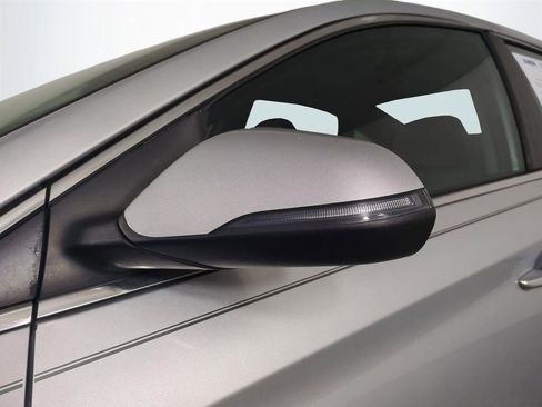 Used 2018 Hyundai Sonata SEL FWD image 12