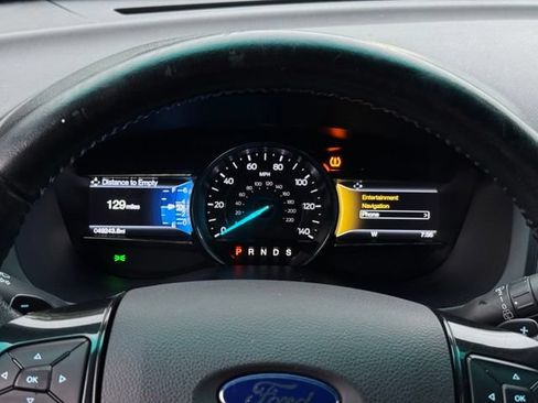 Used 2016 Ford Explorer XLT w/ Equipment Group 202A FWD image 29