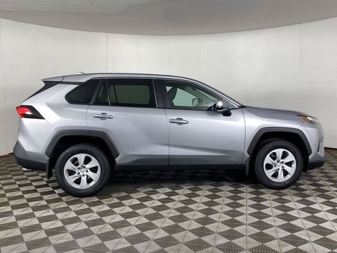 Used 2024 Toyota RAV4 LE AWD/4WD image 7