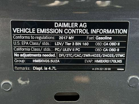 Used 2017 Mercedes-Benz S 550 Sedan w/ Premium Package image 25