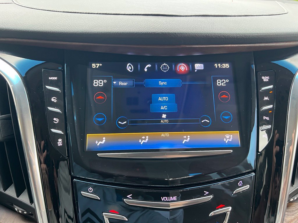 Used 2017 Cadillac Escalade Luxury AWD/4WD image 40