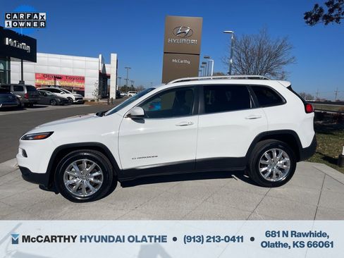 Used 2016 Jeep Cherokee Limited image 14