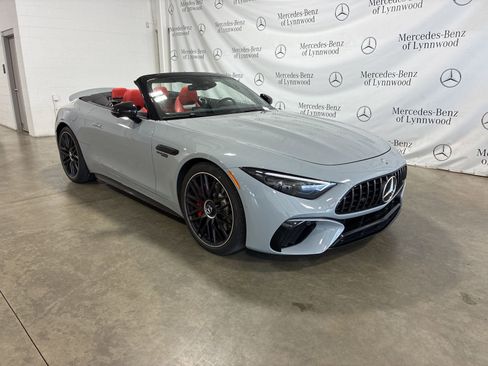 Used 2024 Mercedes-Benz SL 55 AMG 4MATIC image 2