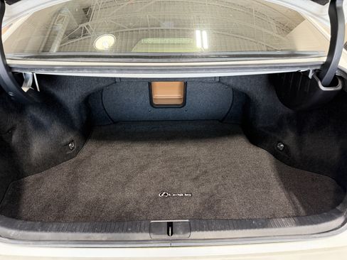 Used 2016 Lexus ES 350 w/ Luxury Package w/Wood Trim FWD image 32