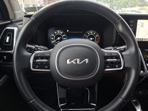 Used 2023 Kia Sorento SX AWD/4WD image 22