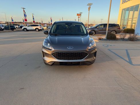 Used 2022 Ford Escape SE w/ Cold Weather Package image 2