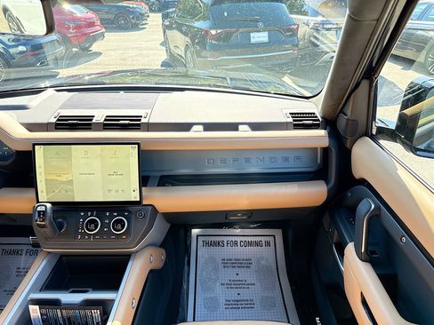New 2026 Land Rover Defender 110 X AWD/4WD image 18