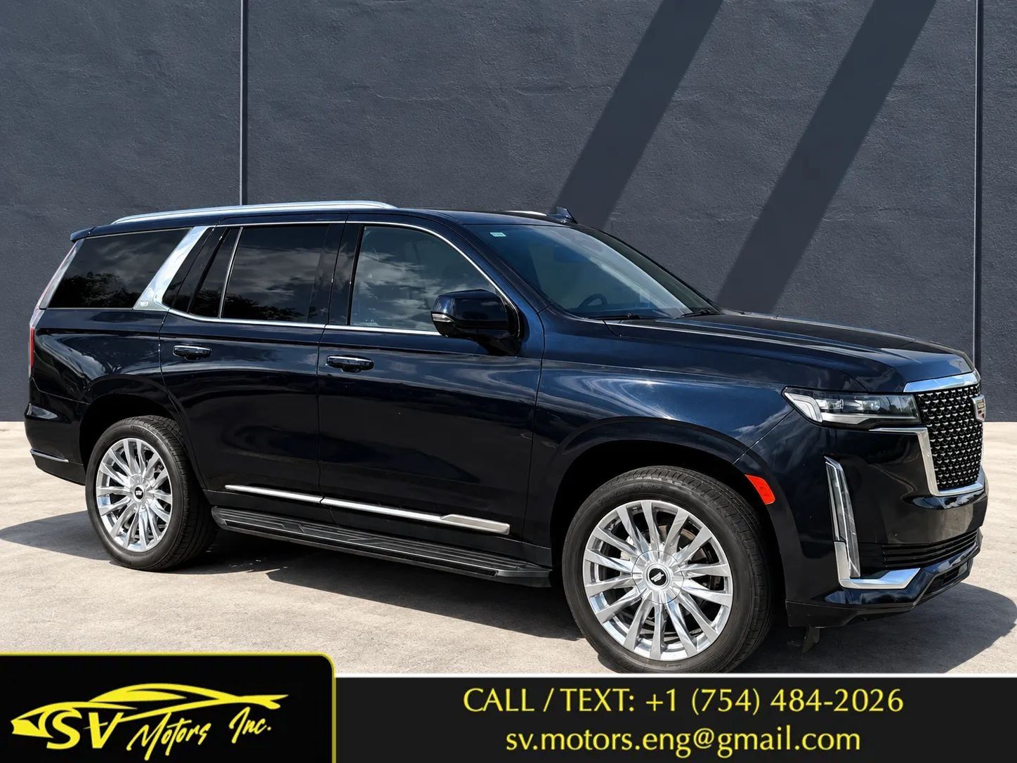 Used 2022 Cadillac Escalade Luxury w/ LPO, Floor Liner Package AWD/4WD image 1