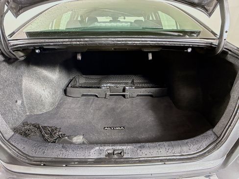 Used 2023 Nissan Altima 2.5 SR FWD image 31