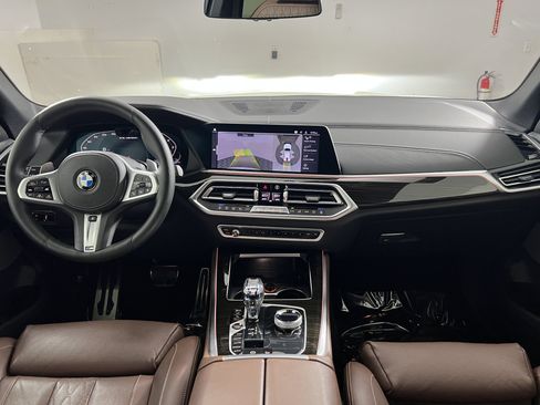 Used 2020 BMW X5 M50i w/ Executive Package AWD/4WD image 11