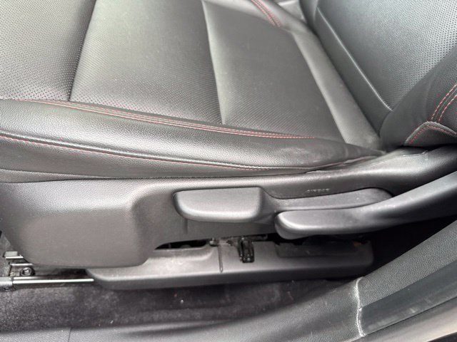 Used 2024 Chevrolet Trax RS FWD image 17