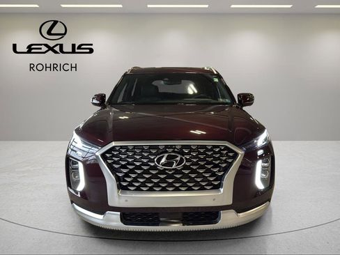 Used 2021 Hyundai Palisade Calligraphy image 2