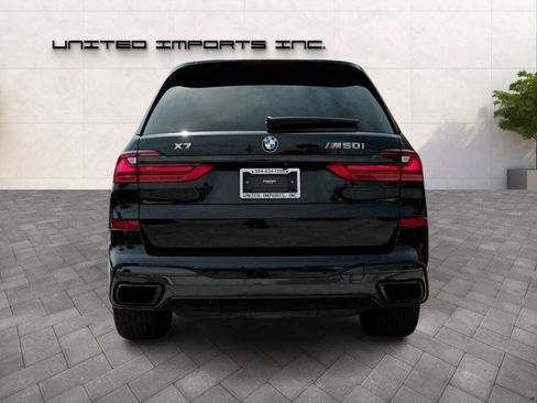 Used 2020 BMW X7 M50i image 4