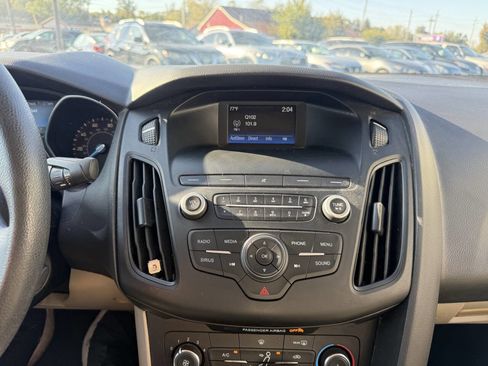 Used 2018 Ford Focus SE image 26
