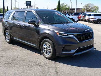 Used 2023 Kia Carnival LX