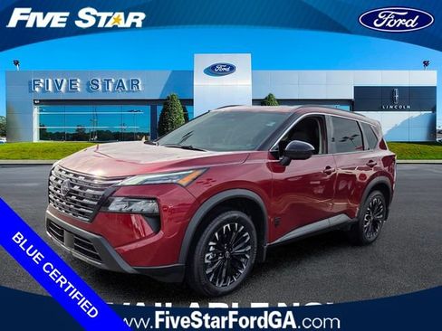 Used 2026 Nissan Rogue Dark Armor FWD image 3
