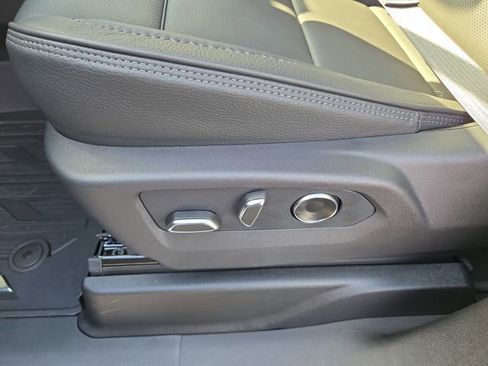 New 2026 GMC Yukon XL Denali w/ LPO, Floor Liner Package image 19