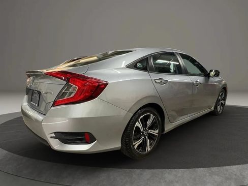Used 2016 Honda Civic Touring image 8