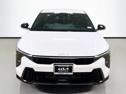 New 2025 Kia K4 GT-Line image 2