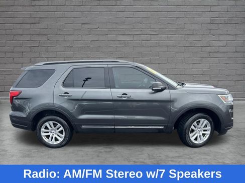 Used 2019 Ford Explorer XLT w/ Equipment Group 202A AWD/4WD image 9