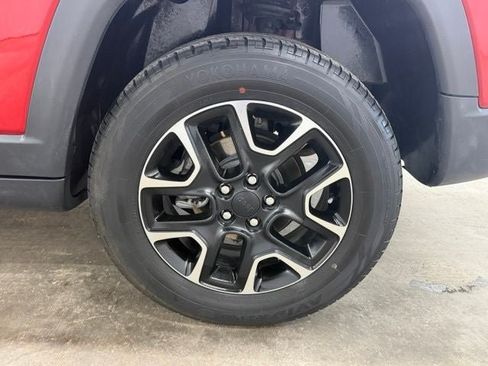 Used 2020 Jeep Compass Trailhawk AWD/4WD image 26