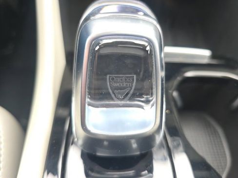 Certified 2023 Volvo XC40 B5 Plus w/ Driver Assist Package image 37