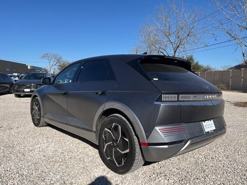 Certified 2023 Hyundai Ioniq 5 Limited w/ Cargo Package image 5