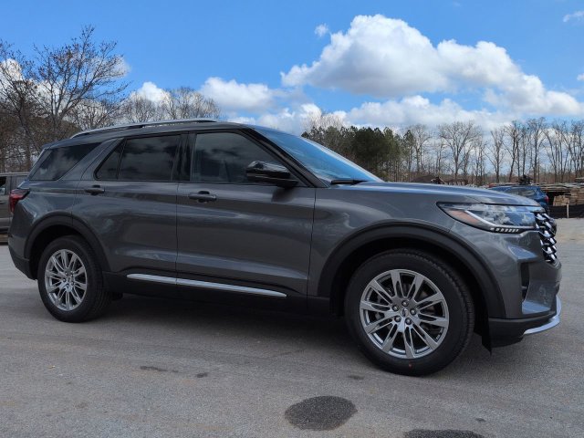 New 2026 Ford Explorer Platinum RWD image 2