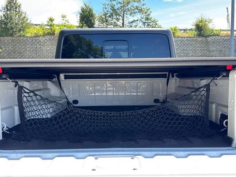 Used 2020 Jeep Gladiator Rubicon w/ Dual Top Group AWD/4WD image 12