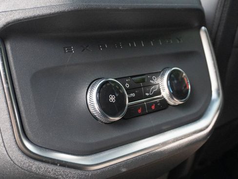Used 2025 Ford Expedition Tremor AWD/4WD image 27