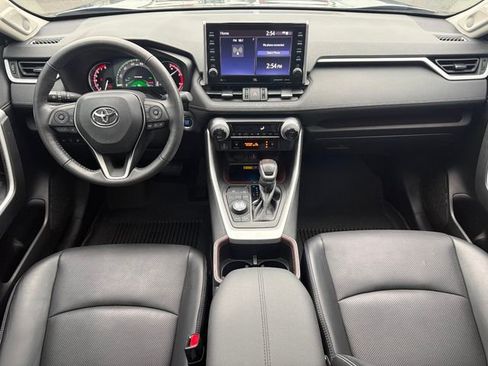 Used 2022 Toyota RAV4 Limited image 14