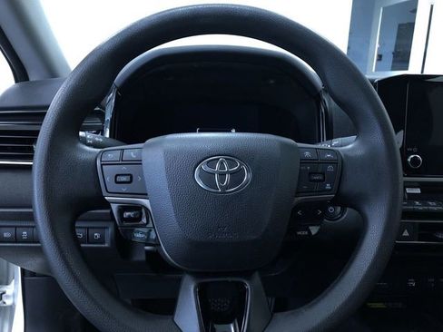 Used 2025 Toyota Camry LE image 25