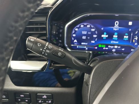 Certified 2022 Chevrolet Silverado 1500 LT image 36