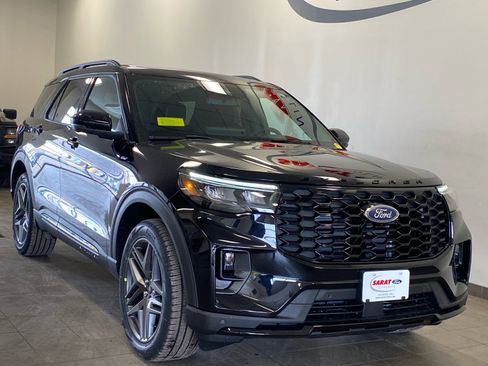 New 2026 Ford Explorer ST-Line image 2