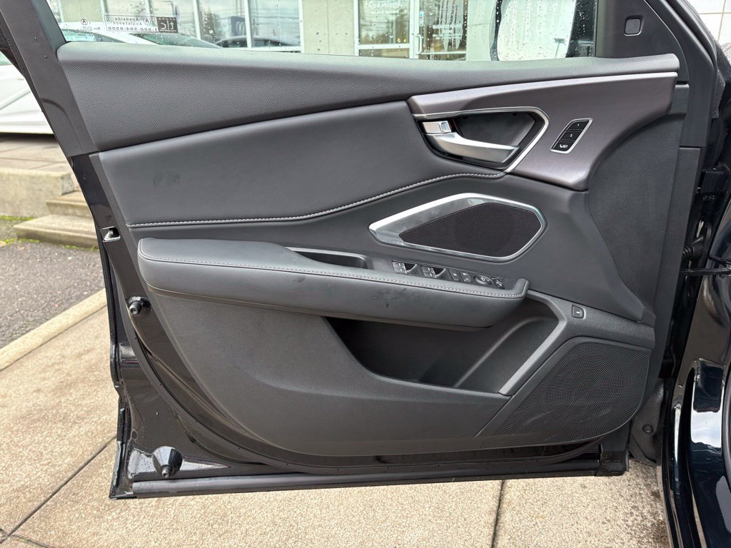 New 2025 Acura RDX SH-AWD image 11