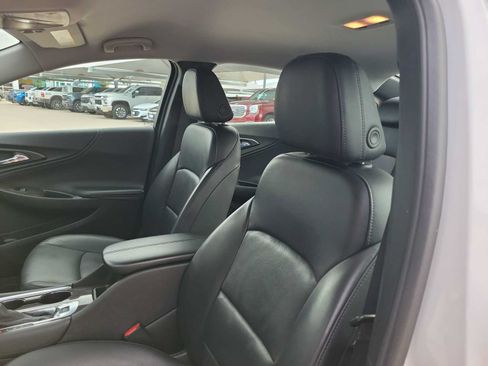 Used 2024 Chevrolet Malibu LT FWD image 15